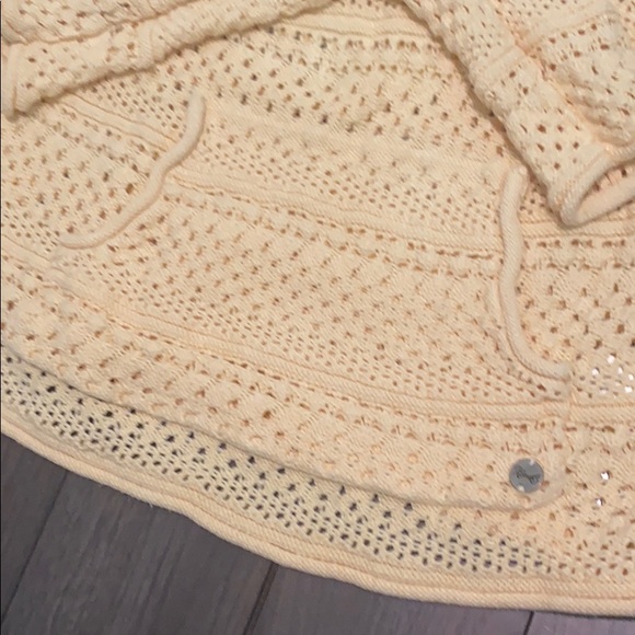 Yellow beach cover up - Picture 3 of 3